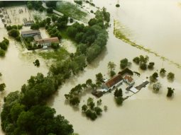 Eulahof beim Hochwasser 1999