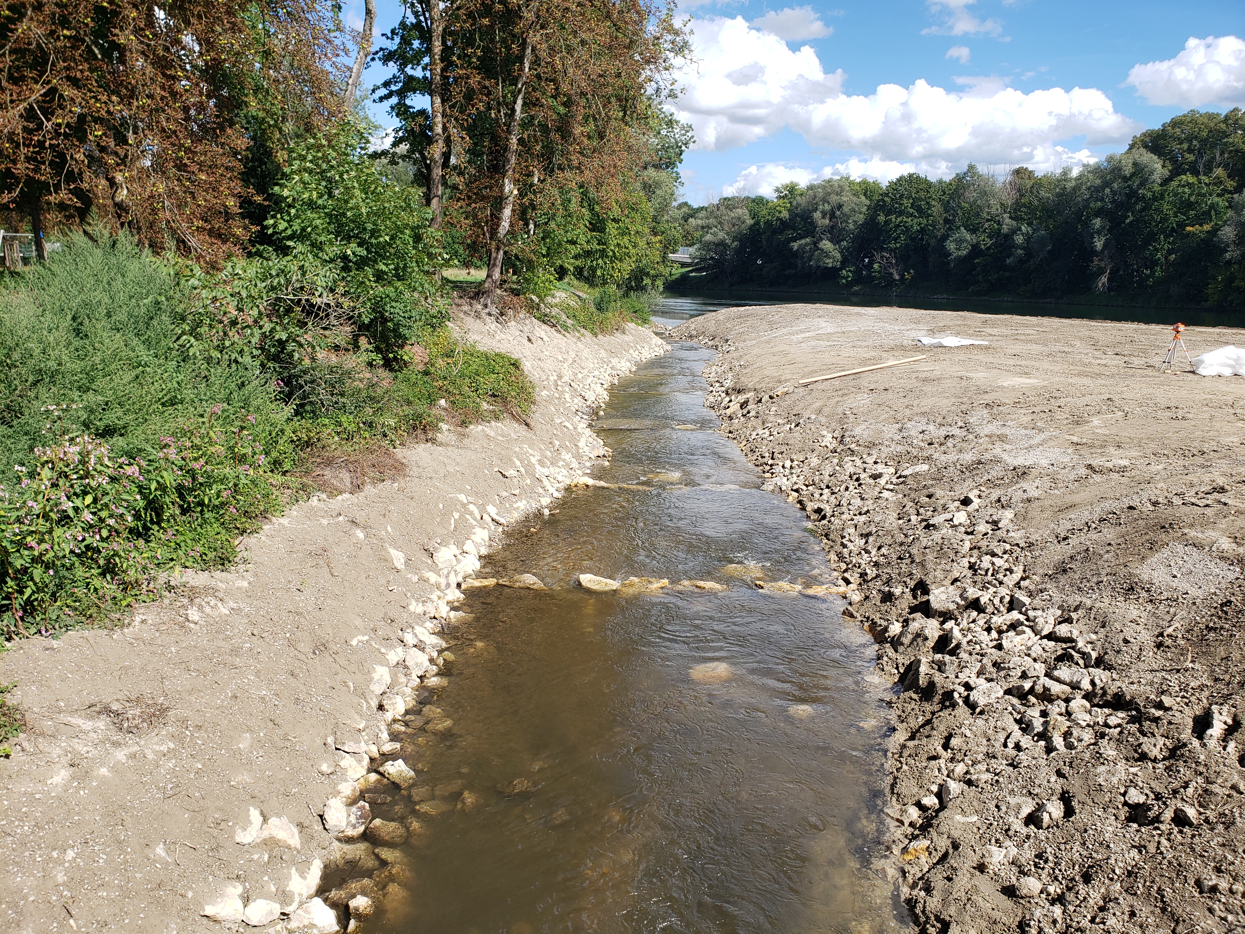 Umbau der Ludlmündung in ein flaches fischpassierbares Raugerinne 
